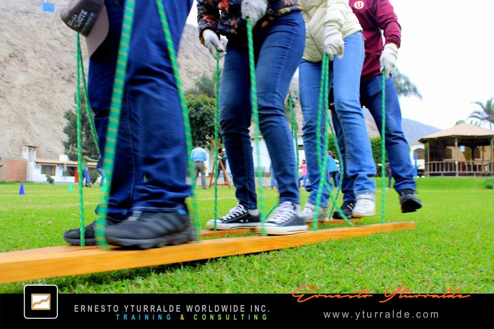 Team Building Colombia | Taller de Trabajo en Equipo para Empresas con visión colaborativa en Bogotá