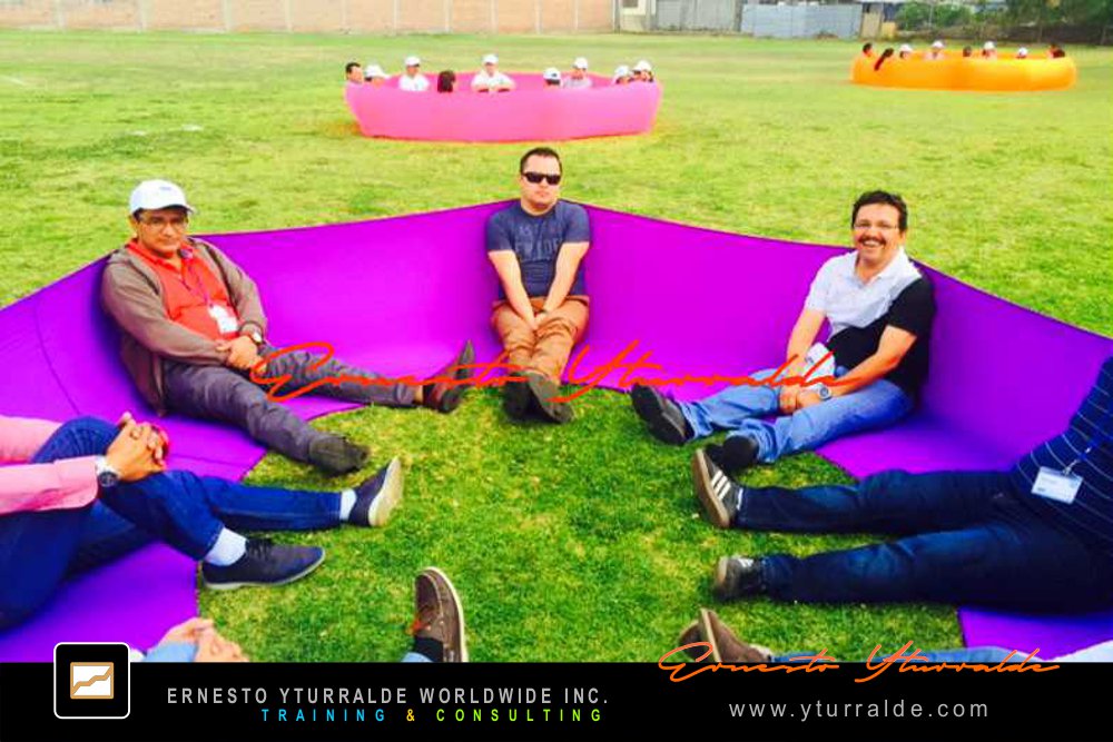 Team Building Colombia | Taller de Trabajo en Equipo para Empresas de alto impacto