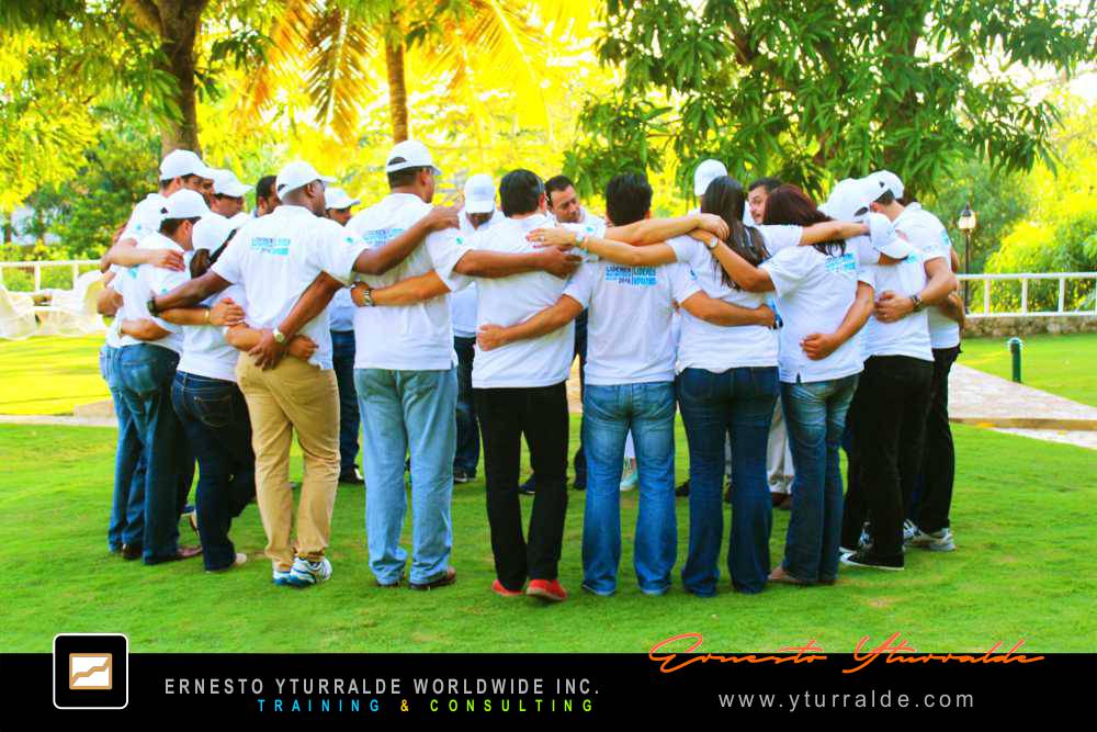 Equiperos | Team Building Colombia | Talleres vivenciales de integración y accountability corporativo