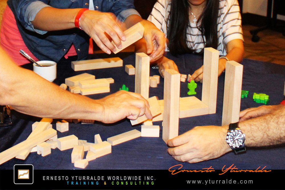 Equiperos | Team Building Colombia | Talleres con cuerdas bajas para fortalecer la cultura organizacional