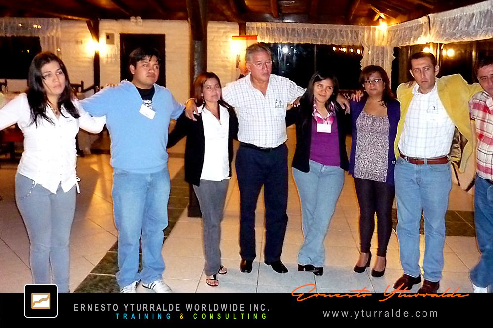Team Building Colombia | Team Building Empresarial con retos outdoor para equipos de alto desempeño