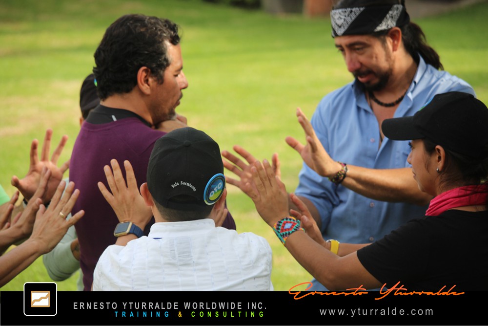 Team Building Colombia | Team Building Empresarial con jornadas outdoor de alto valor
